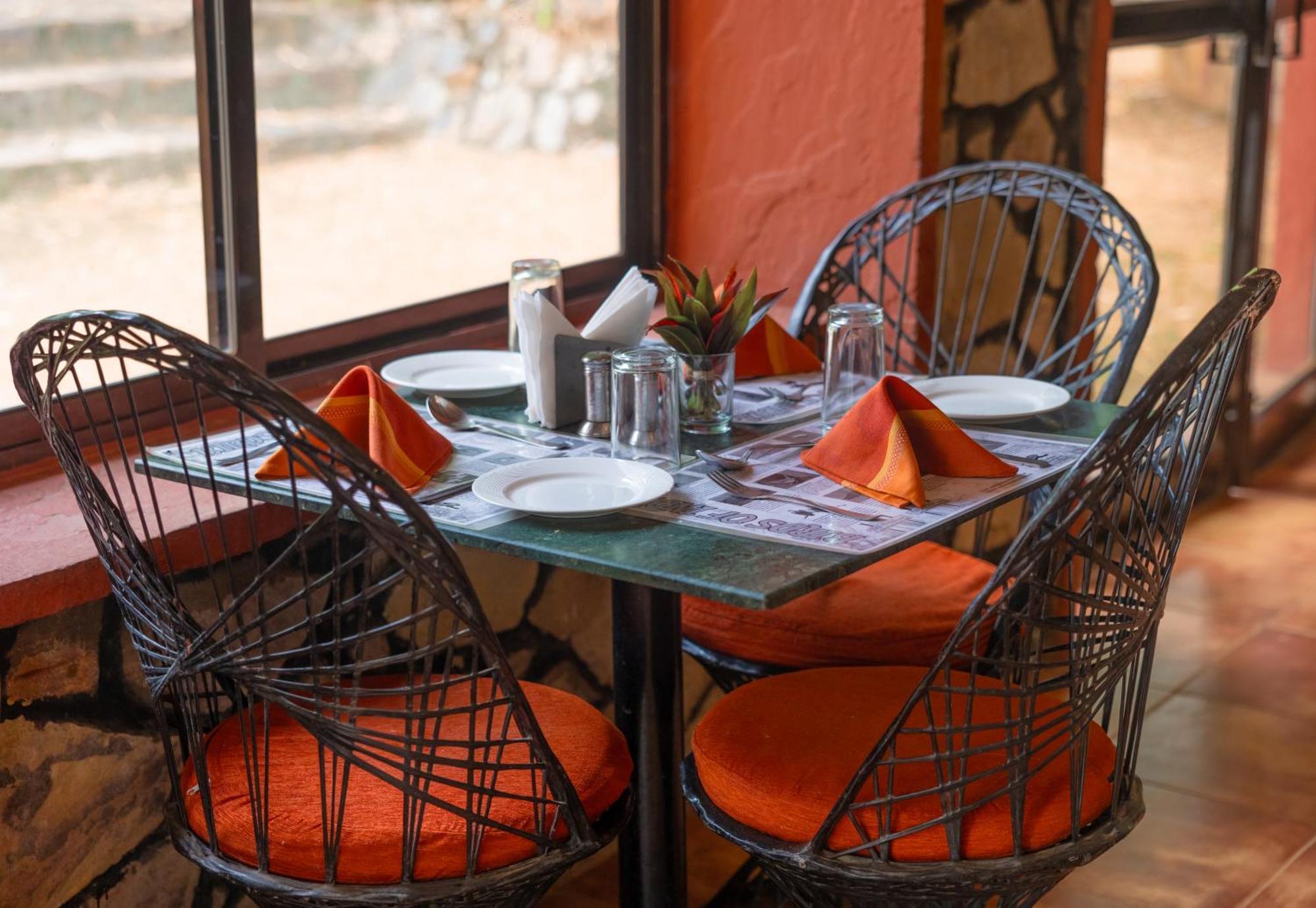 Indian Adventures Tiger Moon Resort Khilchipur  Exterior photo