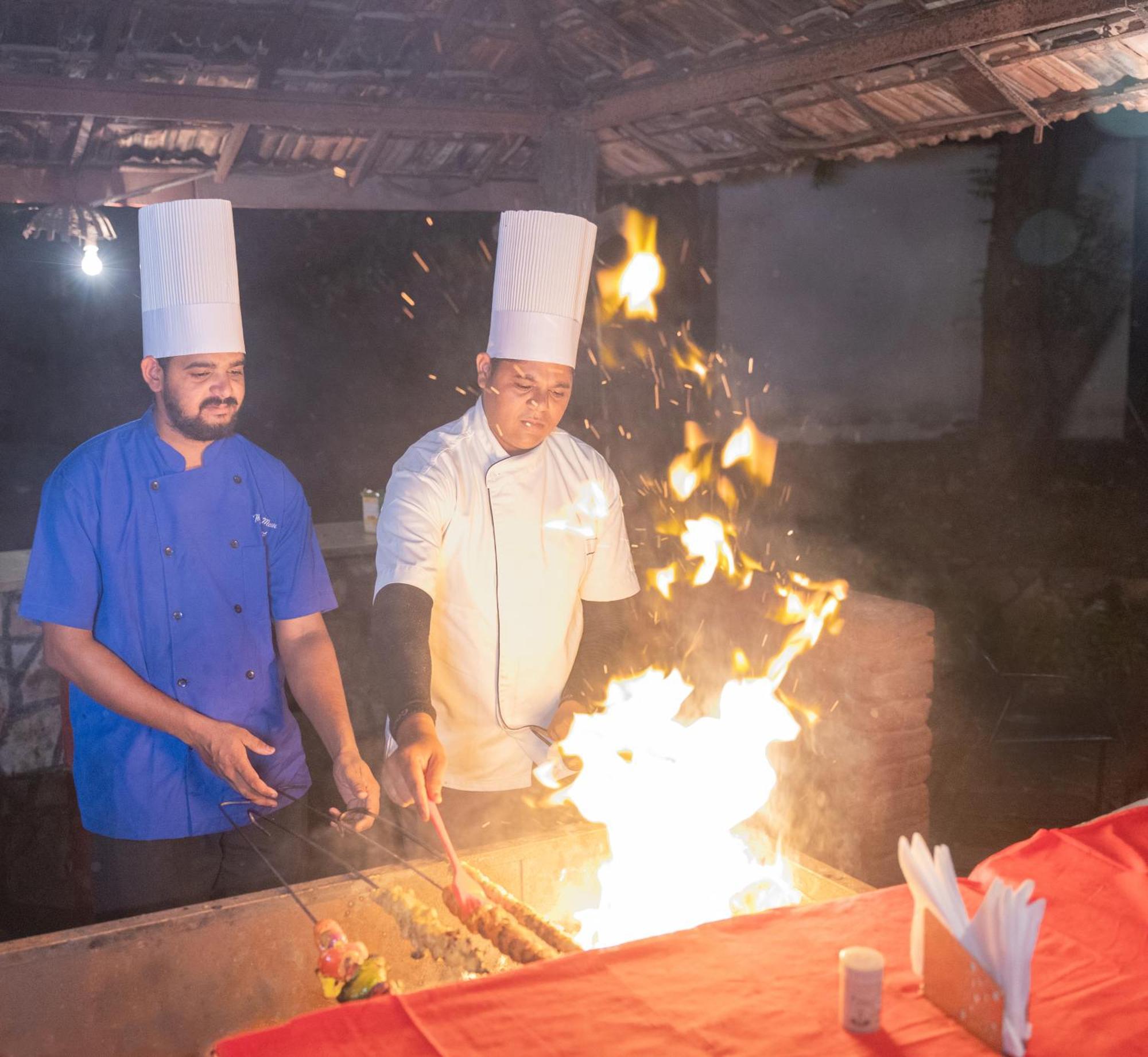 Indian Adventures Tiger Moon Resort Khilchipur  Exterior photo